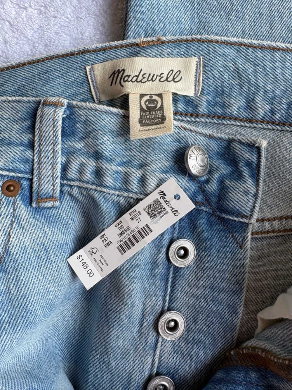 Madewell Low Slung Baggy Jeans W27 Light Washed Distressed Straight Leg Jean NWT - Picture 3 of 12